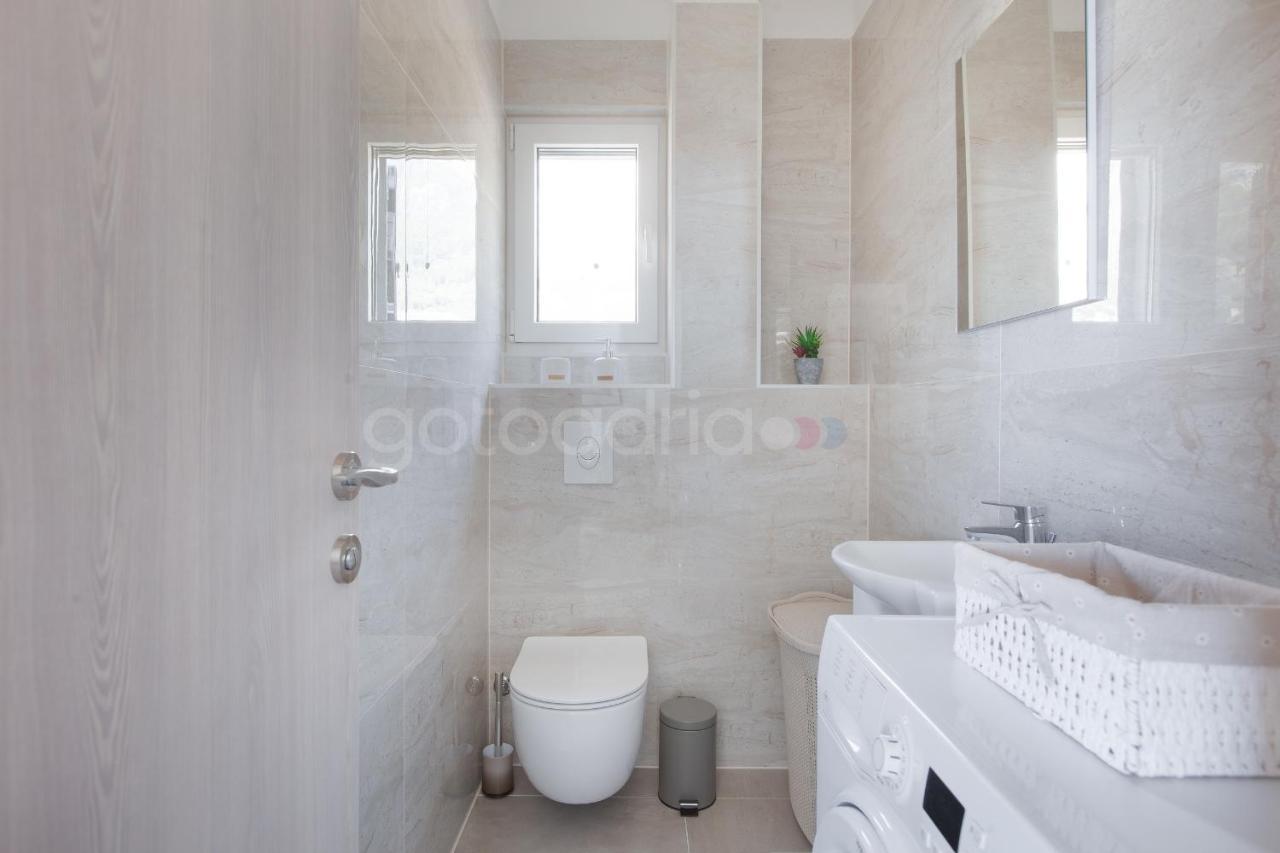 Luxury Apartment Sofia -Free Beach Parking 마카르스카 외부 사진