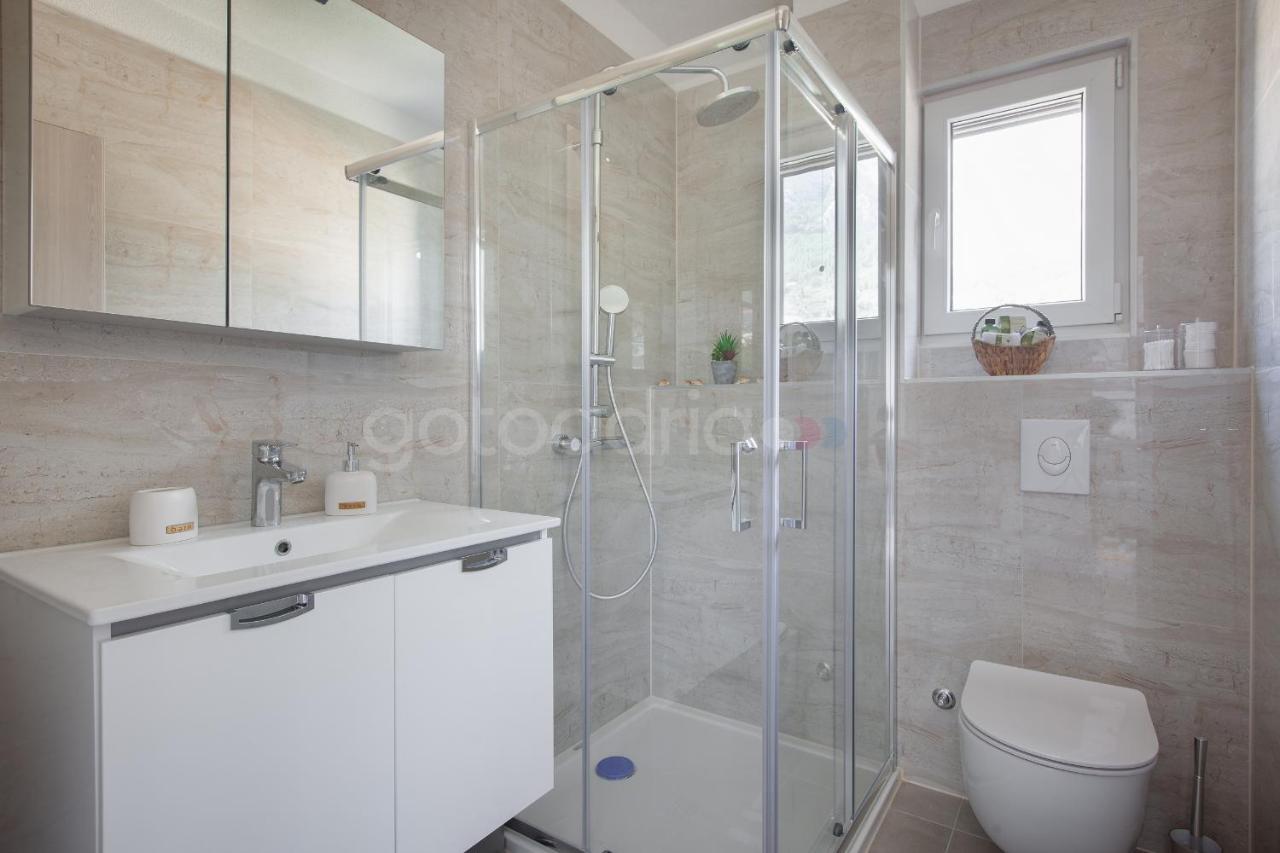 Luxury Apartment Sofia -Free Beach Parking 마카르스카 외부 사진